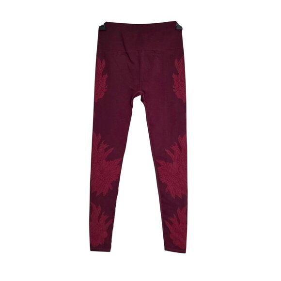 Women's - Fabletics Rosette Seamless Crop Top & Leggings Set, Size XS - Picture 13 of 13